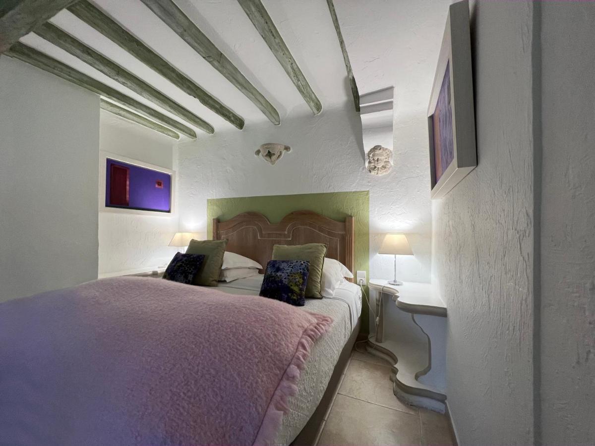 Hotel Les Messugues แซงต์-ปอล-เดอ-วองส์ ภายนอก รูปภาพ